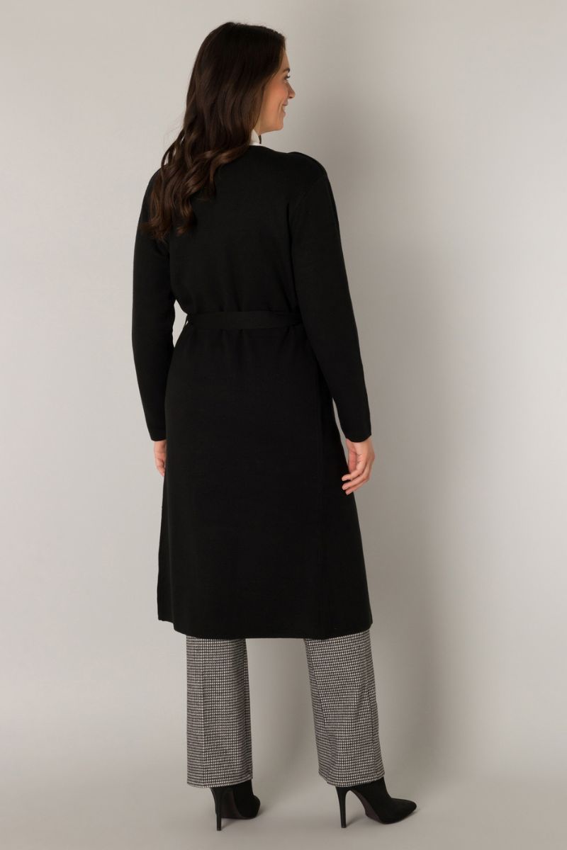 Yest Nessa Vest Black
