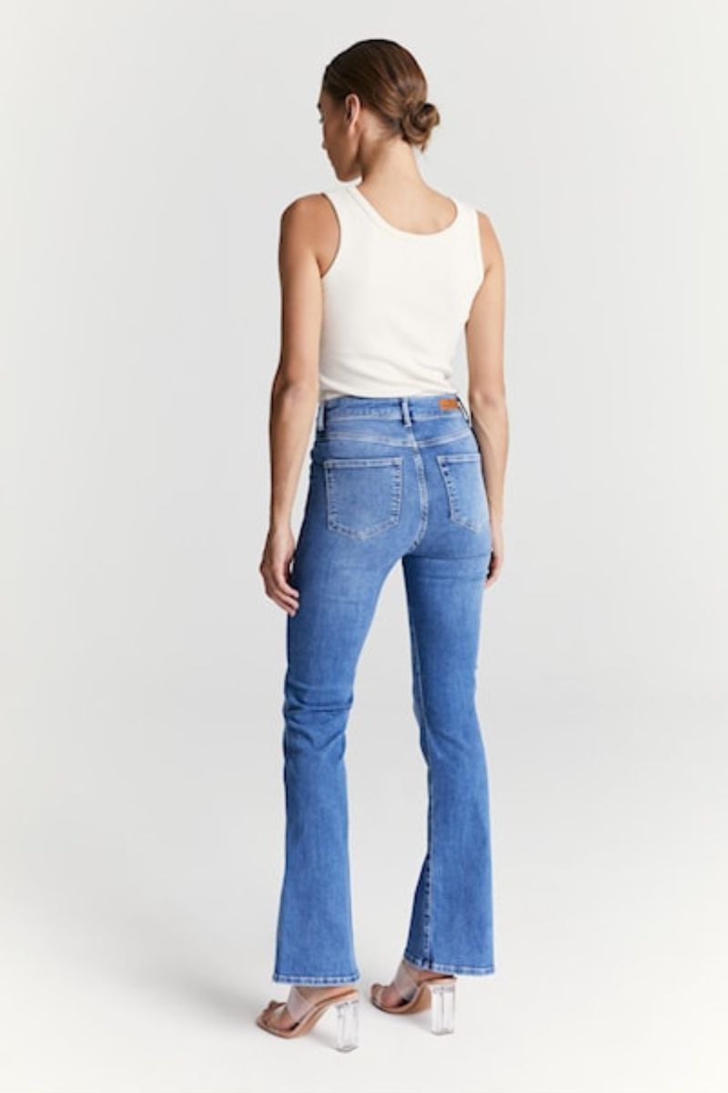Cup Of Joe Matilda Jeans Medium Blue