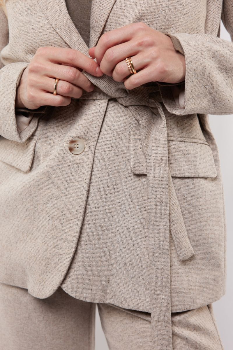 C&S The Label Billie Blazer Sand