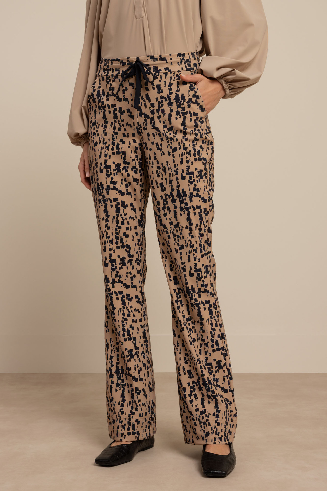 Studio Anneloes Flair Drawstring Block Trousers Latte/Dark Blue