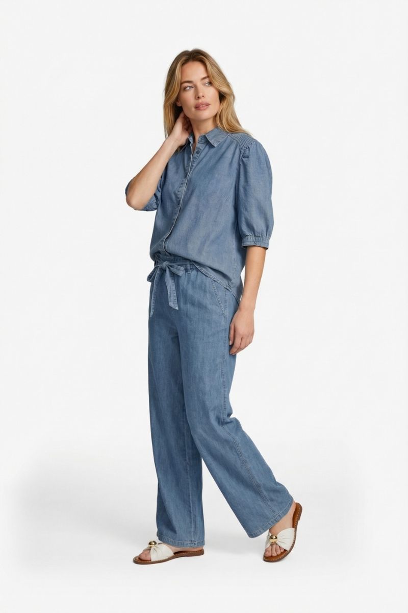 C&S The Label Laira Blouse Denim Light Blue