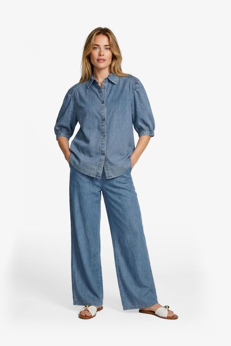 C&S The Label Laira Blouse Denim Light Blue