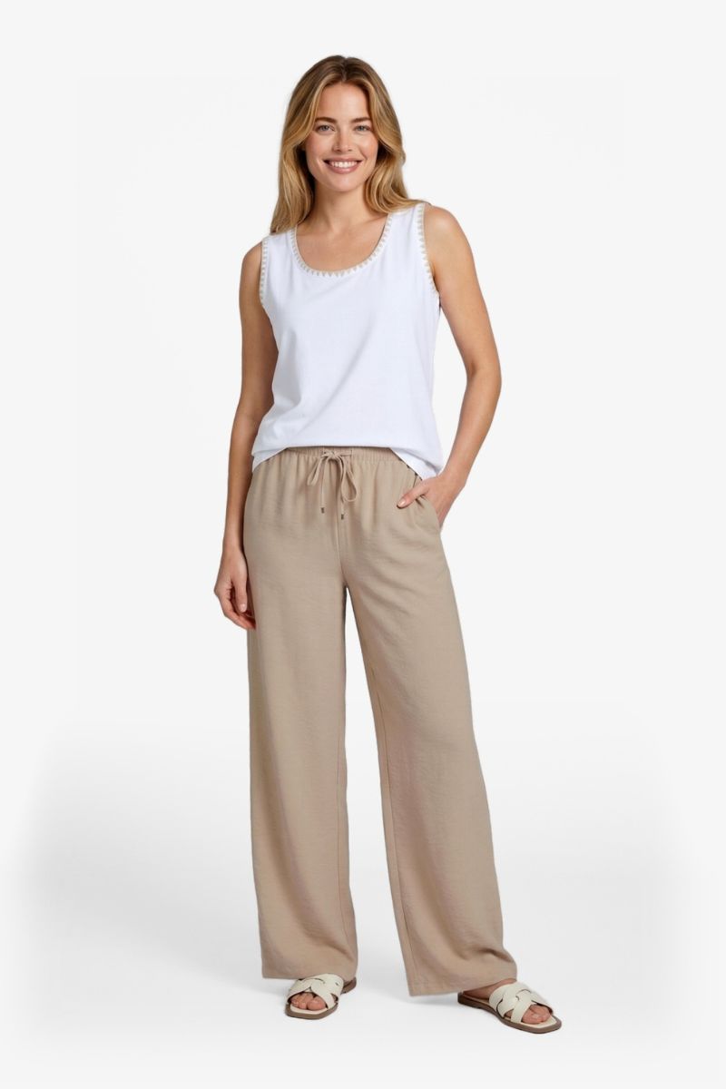 C&S The Label Tale Top Offwhite